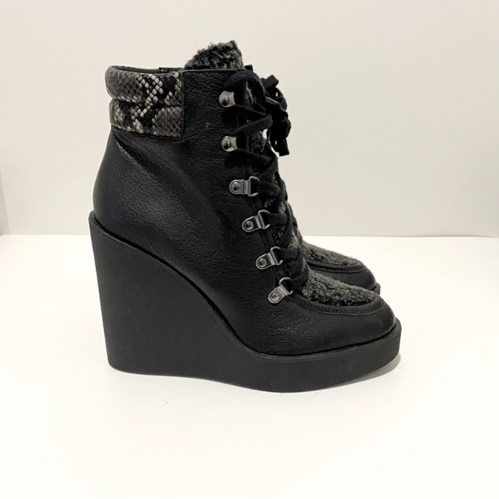 JESSICA SIMPSON Maelyn Black Leather Wedge Booties Boots NWT - Picture 2 of 13